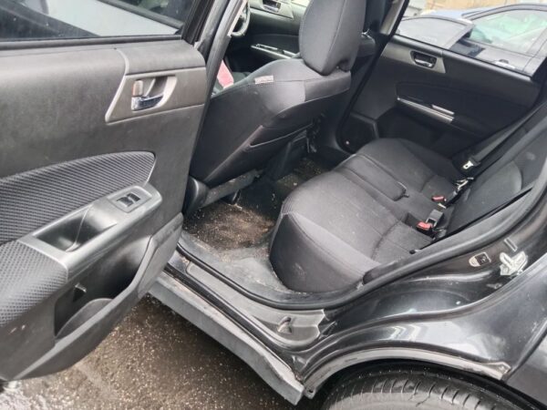 P5047 - Subaru Forester 2011 Grey Wrecking - Image 7
