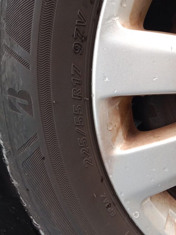P5047 - Subaru Forester 2011 Grey Wrecking - Image 13