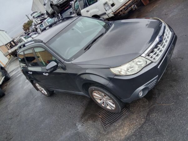 P5047 - Subaru Forester 2011 Grey Wrecking - Image 15