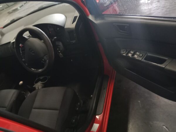 P5048 - Hyundai Getz 2007 Red Wrecking - Image 9