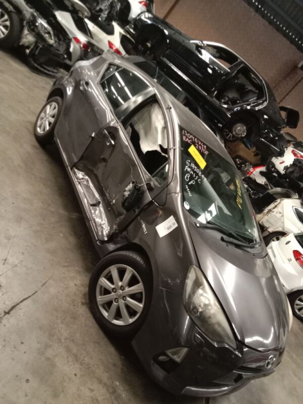 P5050 - Toyota Prius C 2012 Grey Wrecking - Image 2