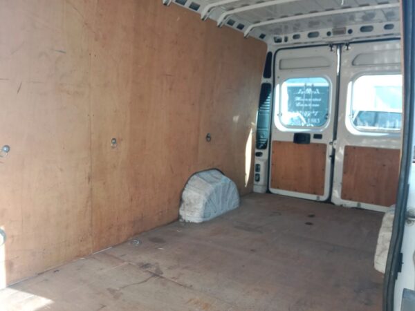 P5051 - Fiat Ducato 2018 White Wrecking - Image 8