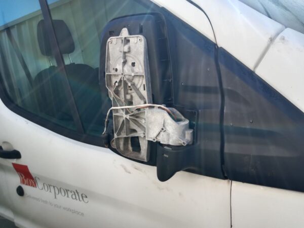 P5052 - Ford Transit 2015 White Wrecking - Image 6