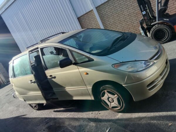 P5053 - Toyota Tarago 2003 Gold Wrecking - Image 16