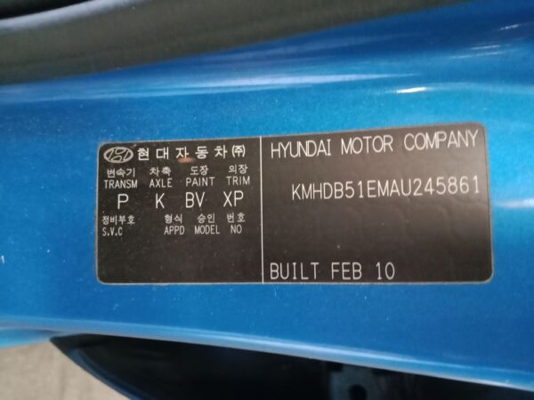 P5055 - Hyundai i30 2010 Blue Wrecking - Image 9