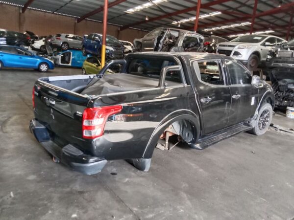 P5056 - Mitsubishi Triton 2017 Black Wrecking - Image 14