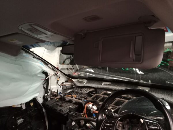 P5058 - Kia Sportage 2020 White Wrecking V - Image 3