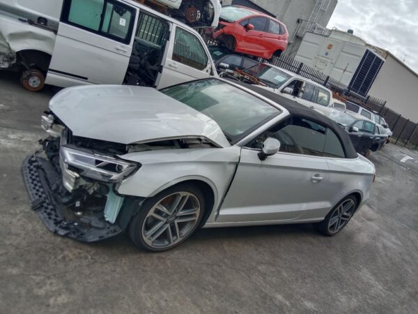 P5061 - Audi A3 2018 White Wrecking - Image 2
