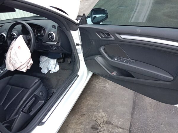 P5061 - Audi A3 2018 White Wrecking - Image 8