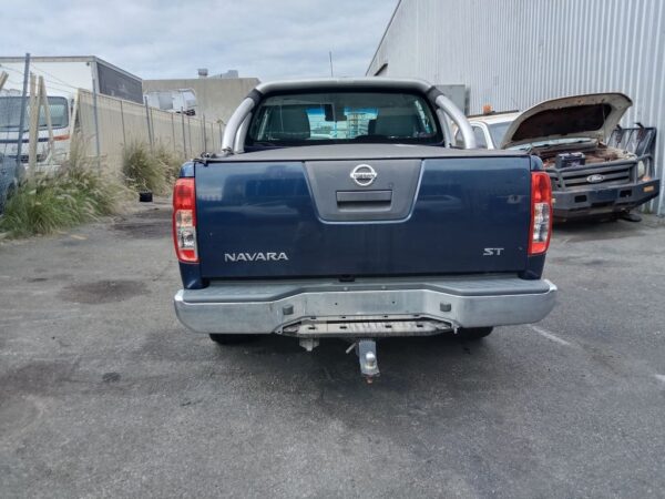 P5062 - Nissan Navara 2012 Blue Wrecking - Image 13