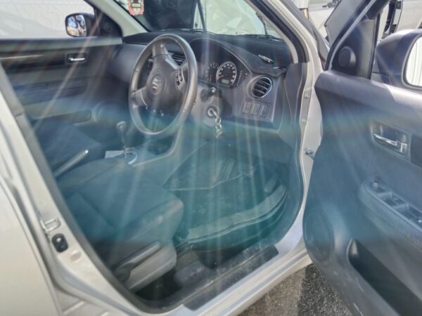 P5065 - Suzuki Swift 2007 Silver Wrecking - Image 7