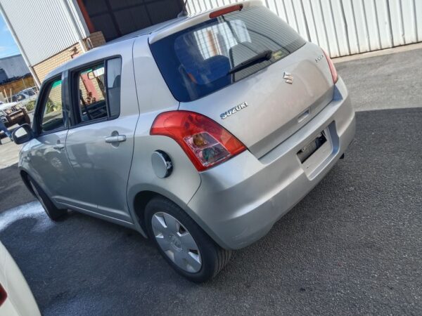 P5065 - Suzuki Swift 2007 Silver Wrecking - Image 14