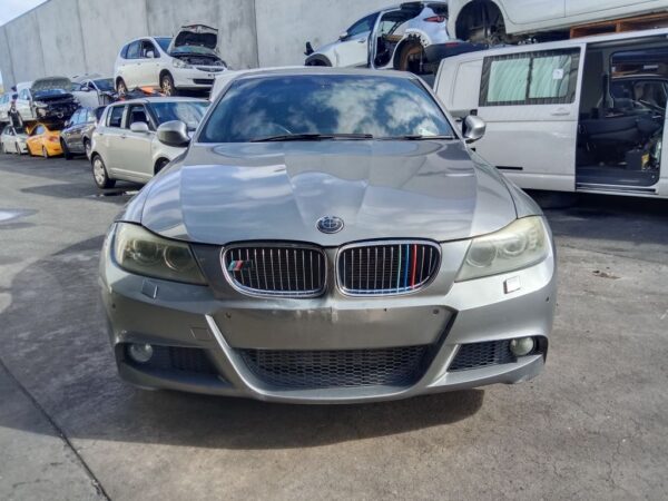 P5066 - BMW E90 3 SERIES 2010 Grey Wrecking