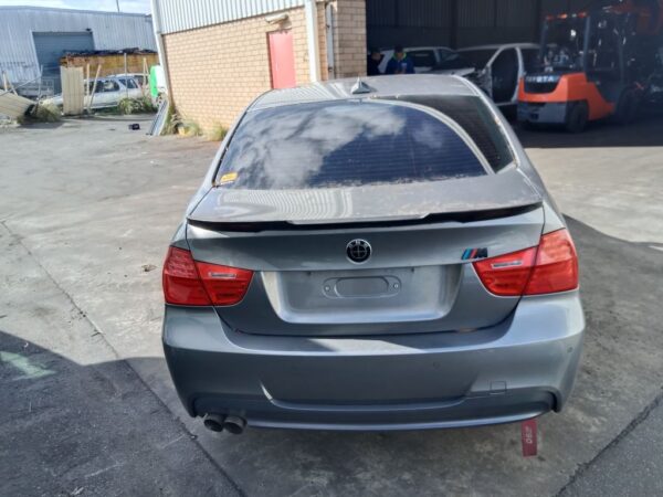 P5066 - BMW E90 3 SERIES 2010 Grey Wrecking - Image 12