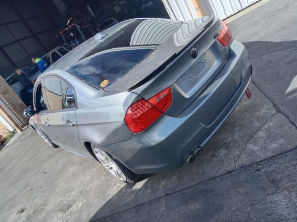 P5066 - BMW E90 3 SERIES 2010 Grey Wrecking - Image 15