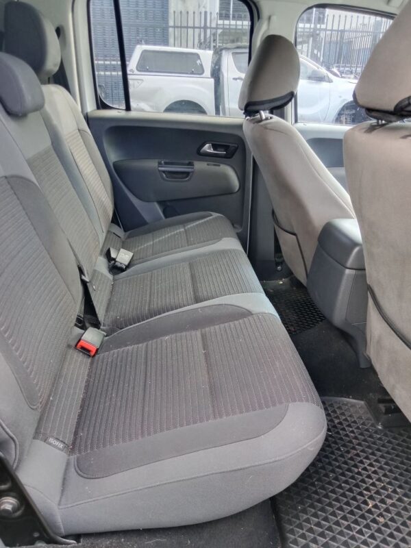 P5067 - Volkswagen Amarok 2012 White Wrecking - Image 7