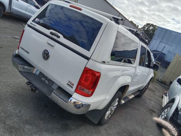 P5067 - Volkswagen Amarok 2012 White Wrecking - Image 11