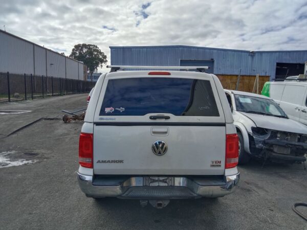 P5067 - Volkswagen Amarok 2012 White Wrecking - Image 13