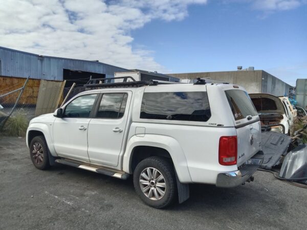 P5067 - Volkswagen Amarok 2012 White Wrecking - Image 14