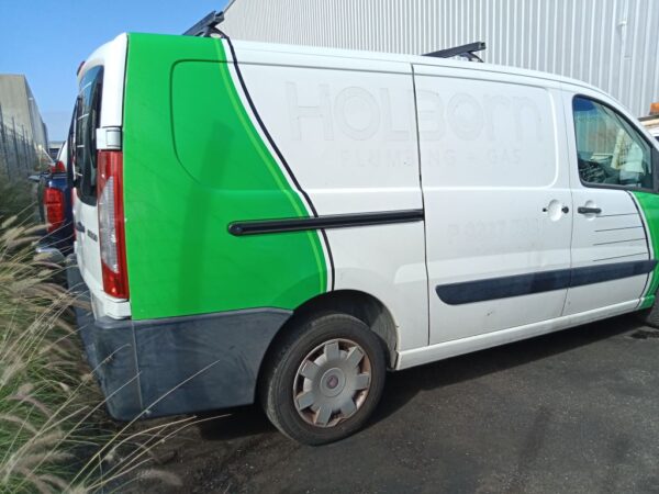 P5068 - Fiat Scudo 2014 White Wrecking - Image 7