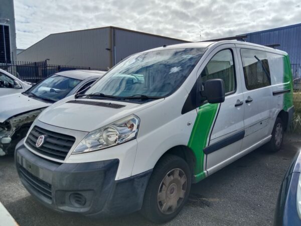 P5068 - Fiat Scudo 2014 White Wrecking - Image 16