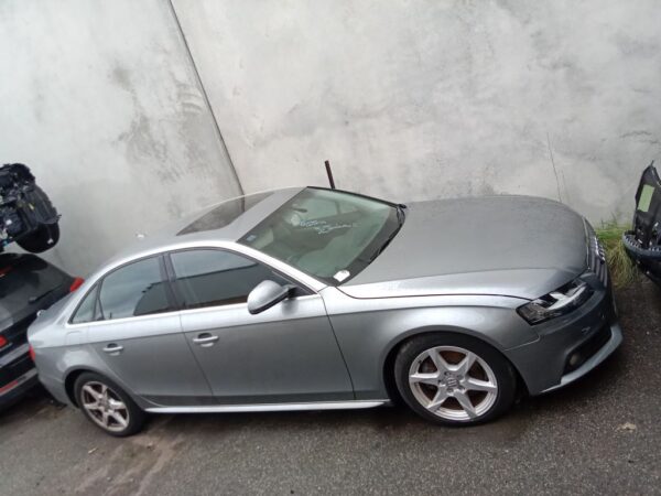 P5070 - Audi A4 2009 Grey Wrecking