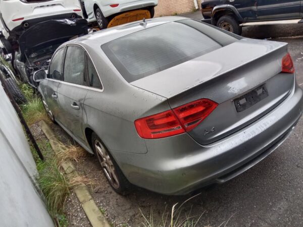 P5070 - Audi A4 2009 Grey Wrecking - Image 11