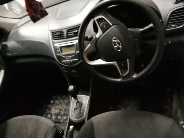 P5071 - Hyundai accent 2012 White Wrecking - Image 4
