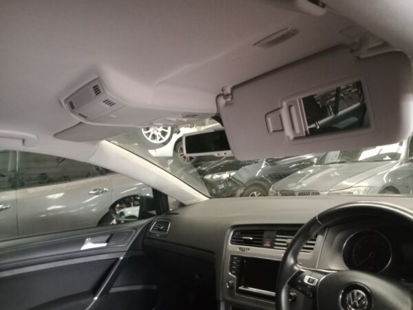 P5073 - Volkswagen golf 2014 Grey Wrecking - Image 6