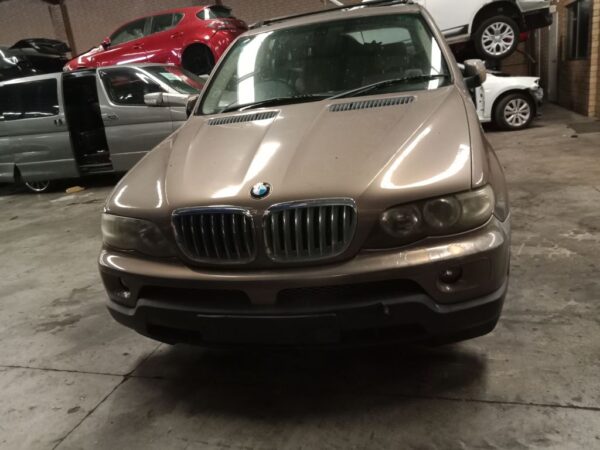 P5074 - BMW E53 X5 2004 Gold Wrecking