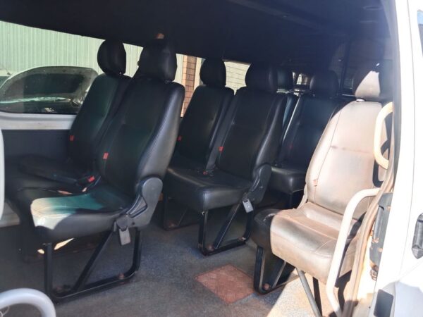 P5075 - Toyota Hiace 2013 White Wrecking - Image 9