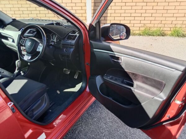 P5080 - Suzuki Swift 2014 Red Wrecking - Image 4