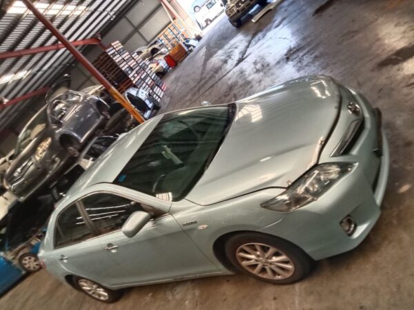 P5081 - Toyota Camry Hybrid 2010 Blue Wrecking - Image 3