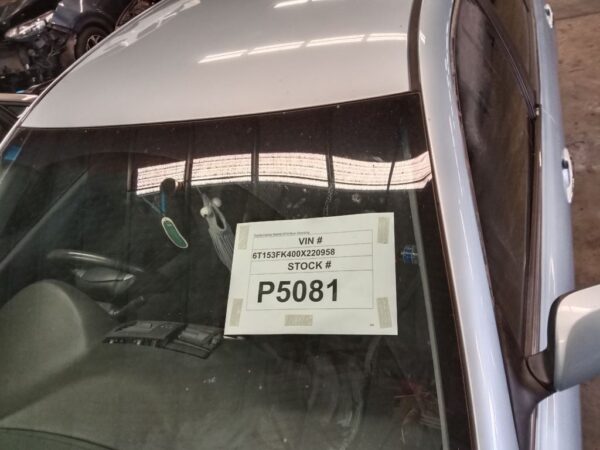 P5081 - Toyota Camry Hybrid 2010 Blue Wrecking - Image 10
