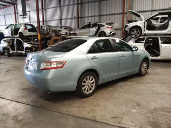 P5081 - Toyota Camry Hybrid 2010 Blue Wrecking - Image 12