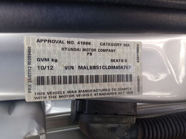 P5084 - Hyundai i20 2012 Silver Wrecking - Image 10