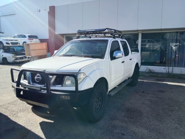 P5085 - Nissan Navara 2009 White Wrecking - Image 15