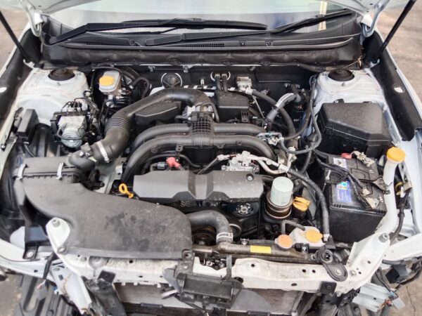 P5087 - Subaru outback 2021 White Wrecking - Image 2