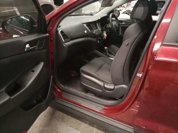P5089 - Hyundai Tucson 2016 maroon Wrecking - Image 5
