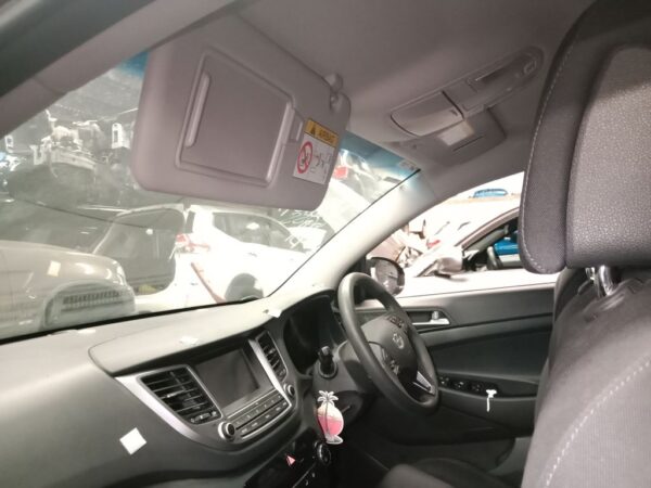 P5089 - Hyundai Tucson 2016 maroon Wrecking - Image 7