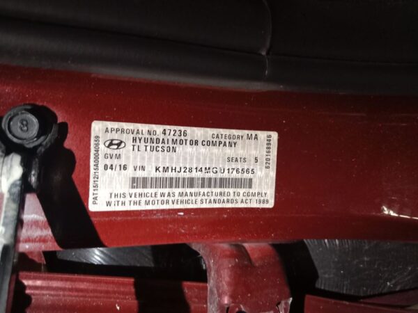P5089 - Hyundai Tucson 2016 maroon Wrecking - Image 8