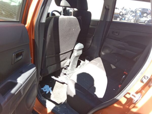 P5092 - Mitsubishi ASX 2020 Orange Wrecking - Image 4