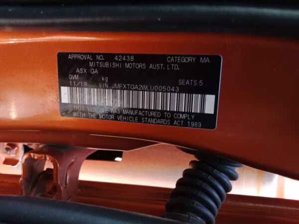 P5092 - Mitsubishi ASX 2020 Orange Wrecking - Image 8