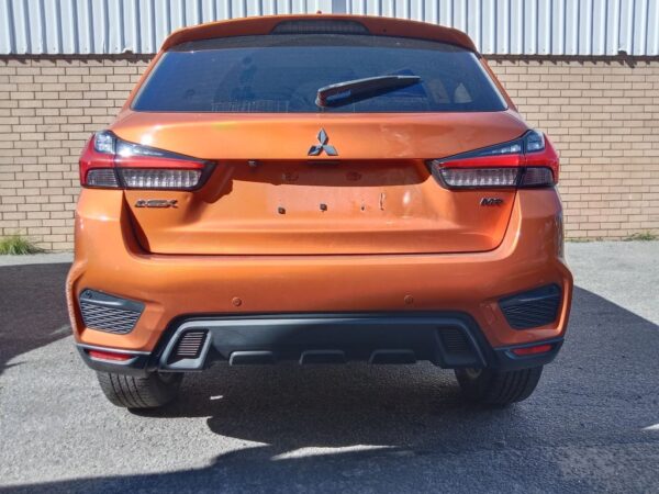 P5092 - Mitsubishi ASX 2020 Orange Wrecking - Image 11