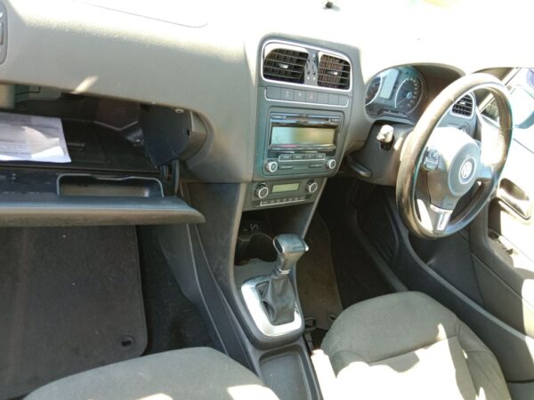 P5093 - Volkswagen polo 2010 Black Wrecking - Image 5