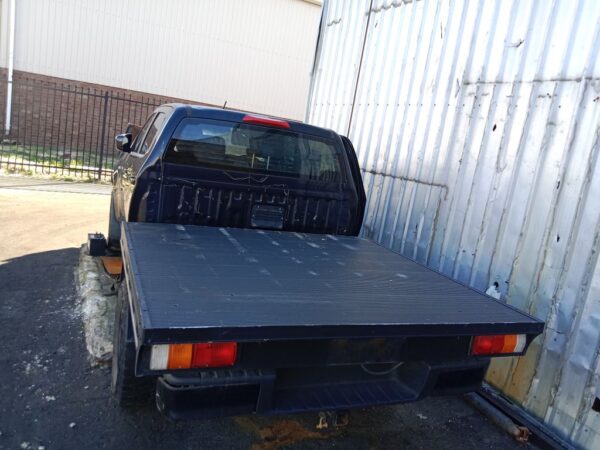 P5094 - Mazda BT-50 2021 Grey Wrecking - Image 5