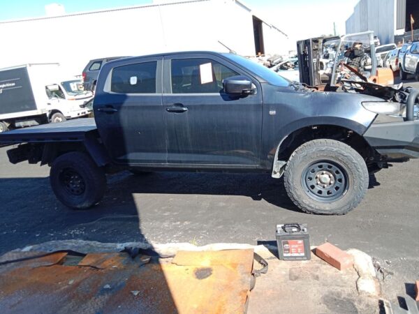 P5094 - Mazda BT-50 2021 Grey Wrecking - Image 16