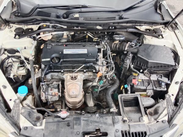 P5095 - Honda Accord 2015 White Wrecking - Image 2