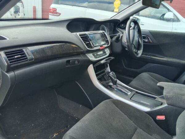 P5095 - Honda Accord 2015 White Wrecking - Image 3