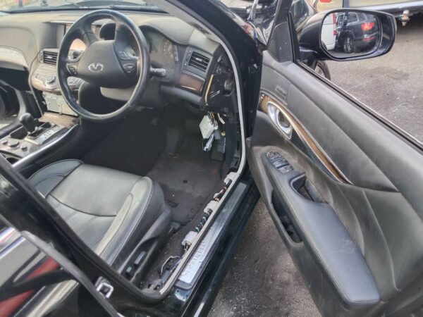 P5097 - Infiniti Q70 2016 Black Wrecking - Image 3